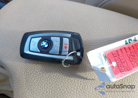 2017 BMW 330I xDrive z USA, uszkodzony, nr VIN WBA8D9G37HNU65768